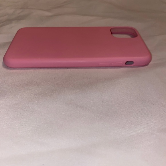 Insignia- Hard Shell Case for Apple® iPhone® 11 Pro Max - Pink - Picture 11 of 12